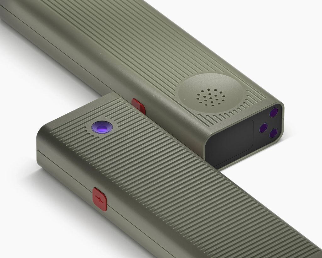 C1_Communicator.05.jpg